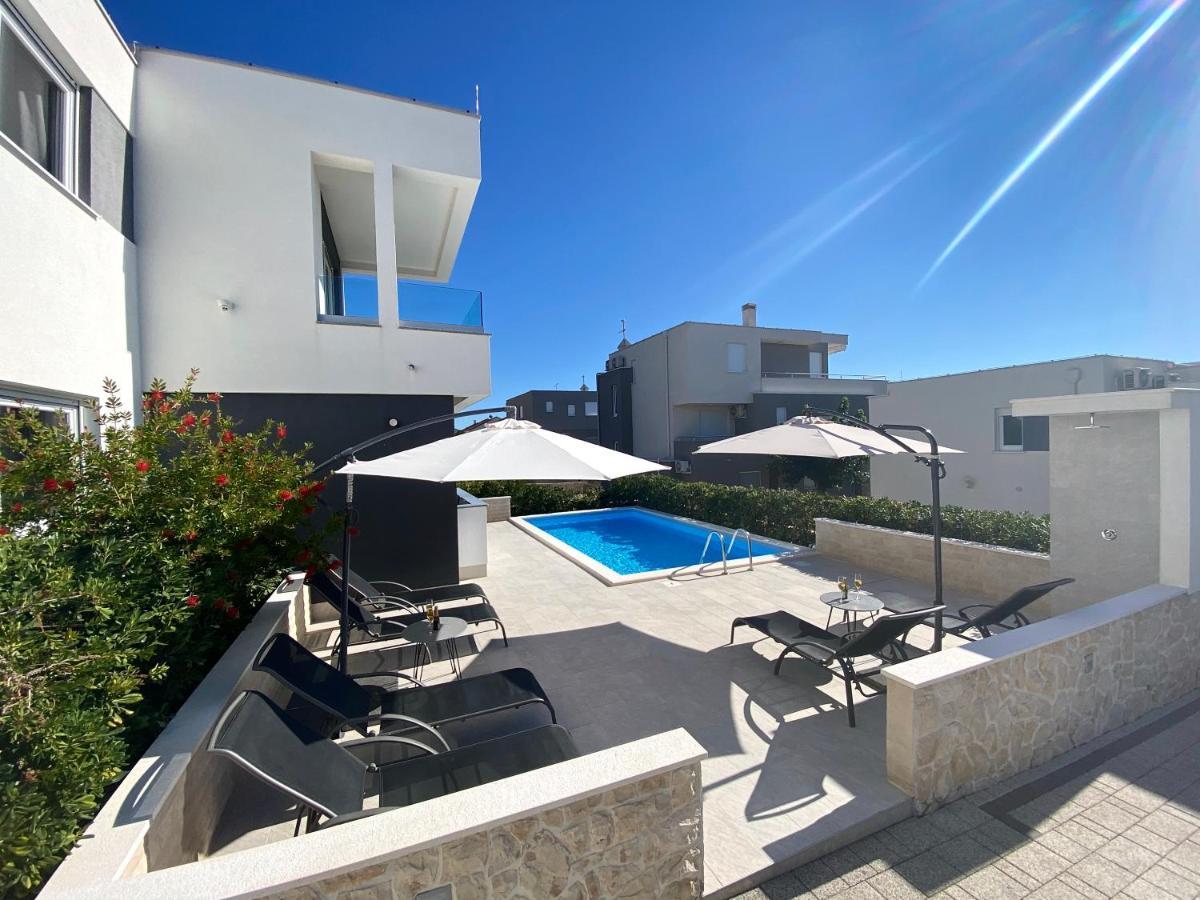 Fantasy Pool Villa Novalja Luaran gambar