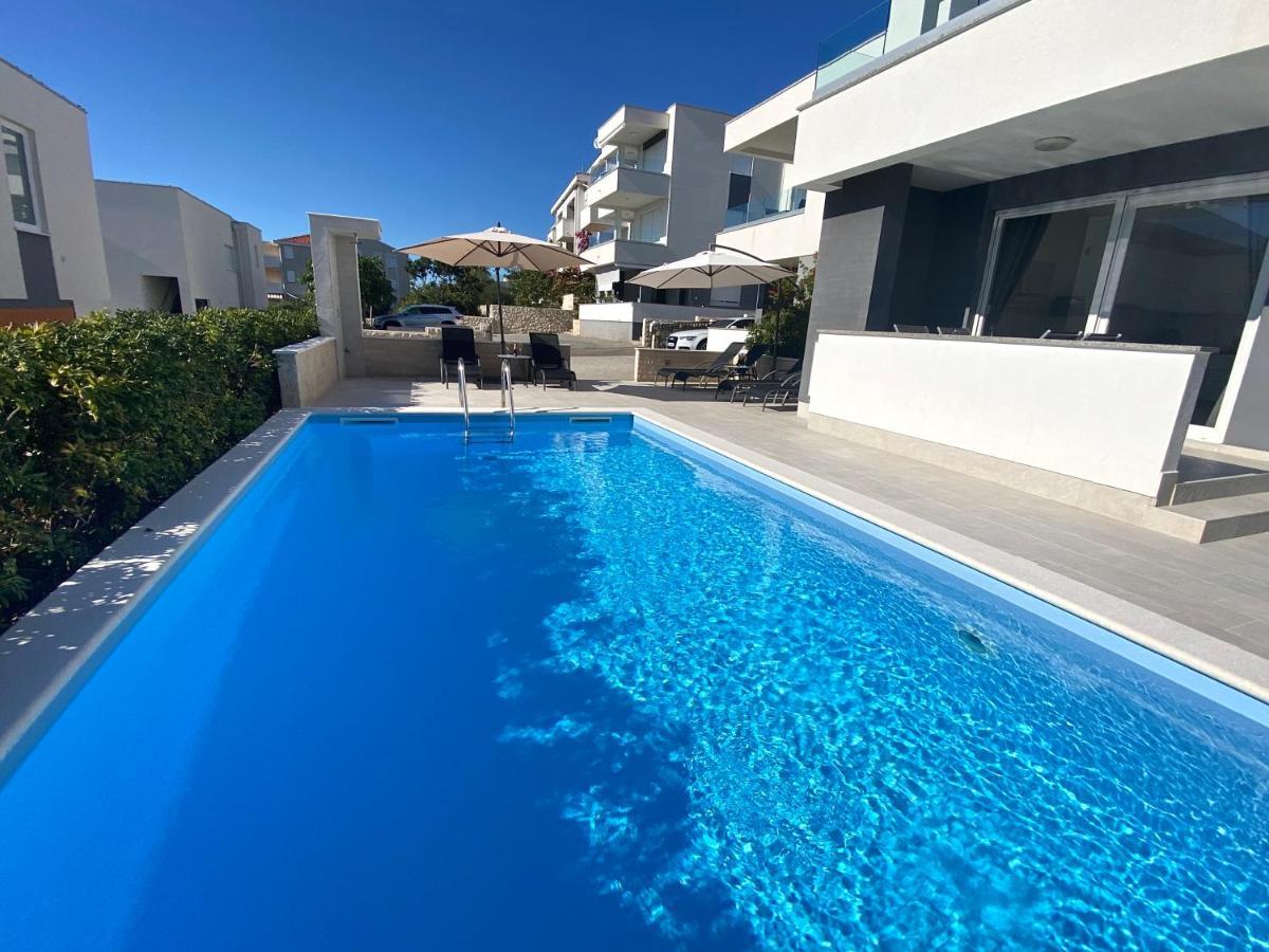 Fantasy Pool Villa Novalja Luaran gambar
