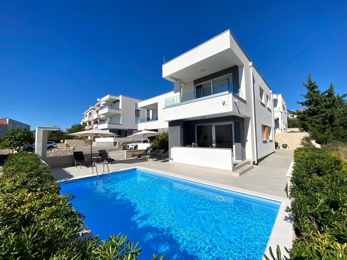 Fantasy Pool Villa Novalja Luaran gambar
