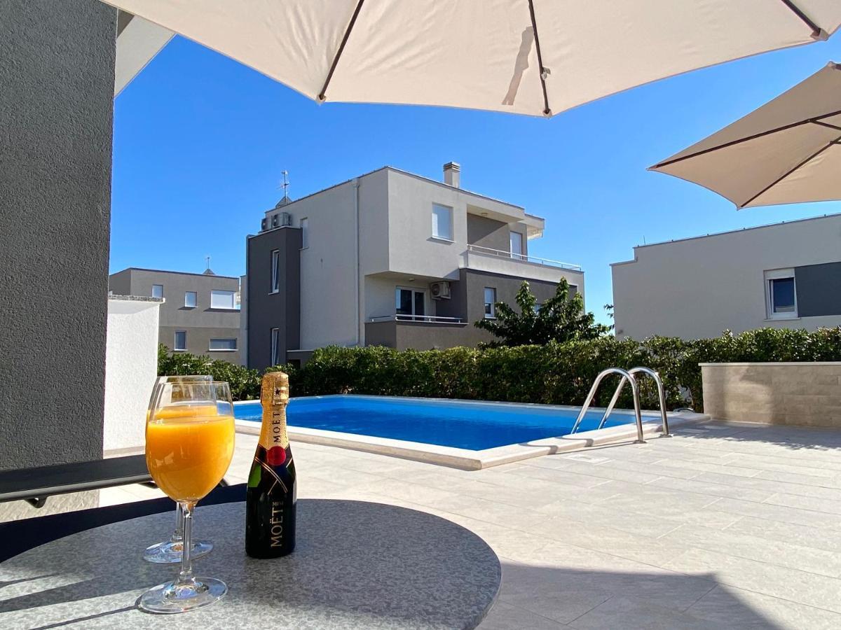 Fantasy Pool Villa Novalja Luaran gambar