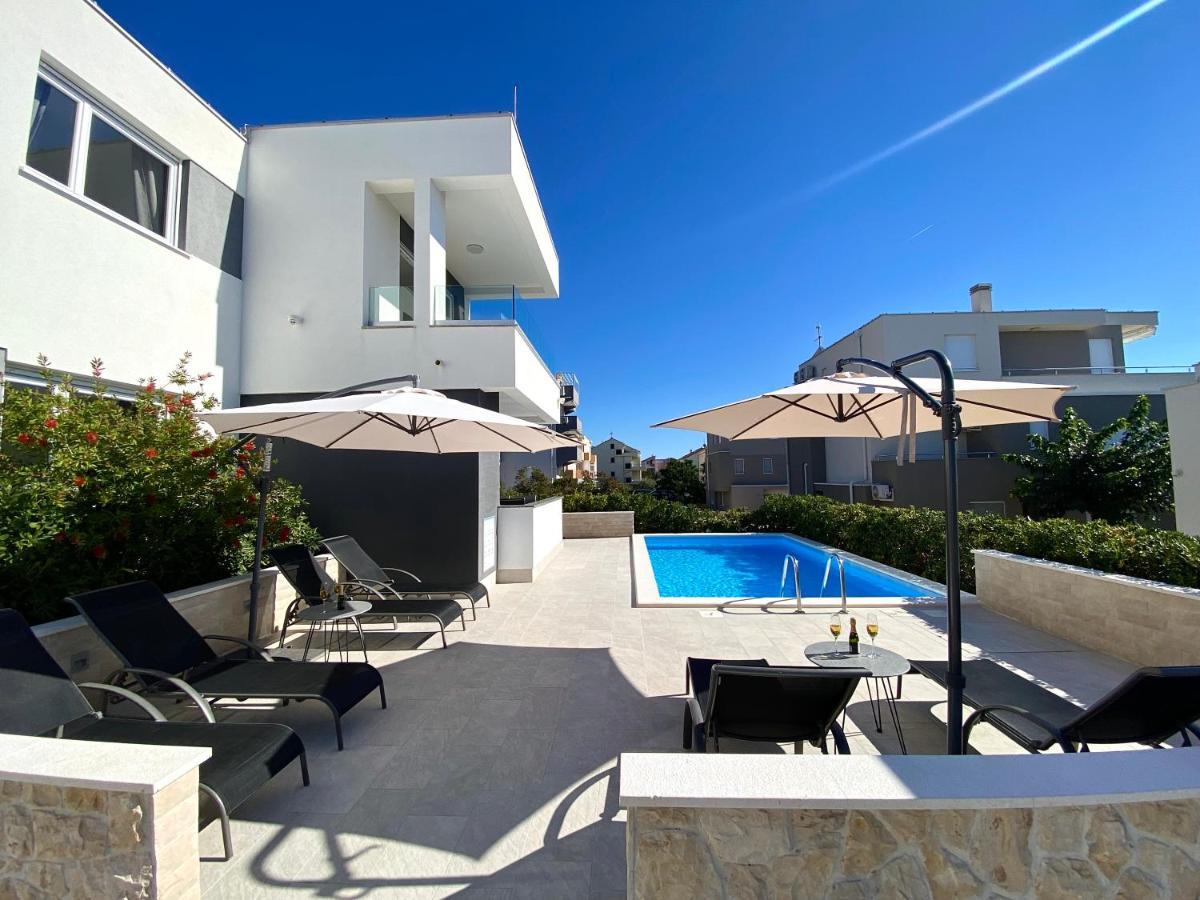 Fantasy Pool Villa Novalja Luaran gambar